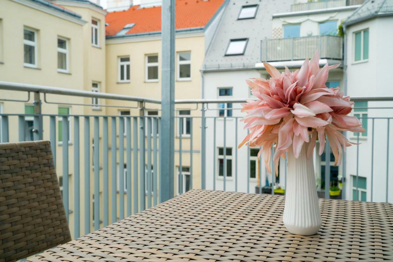 Residence, Herbststrasse - Ottakring * Viena
